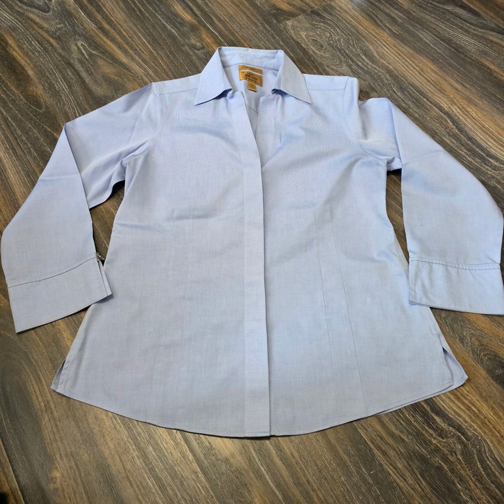 Taylor Investments Gold Label Womens 6 Light Blue Non-Iron 3/4 Sleeve Shirt